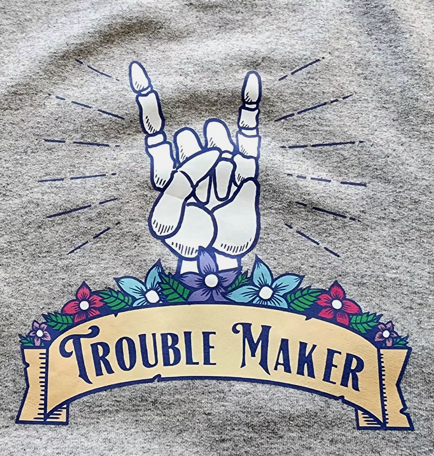 Youth Trouble Maker Grey Fleece Sweatshirt, Size Medium